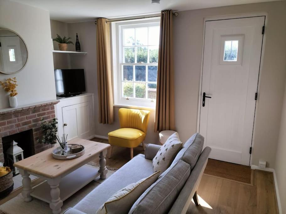 Cosy Cottage With Vineyard View Near Goodwood شيشستر المظهر الخارجي الصورة